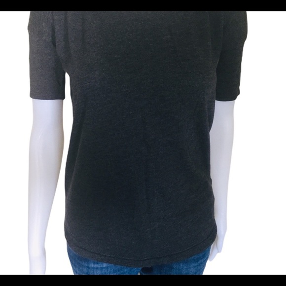 UNDER ARMOUR Tee/Top With Cap Sleeves Charcoal Grey Size Small - Picture 5 of 12